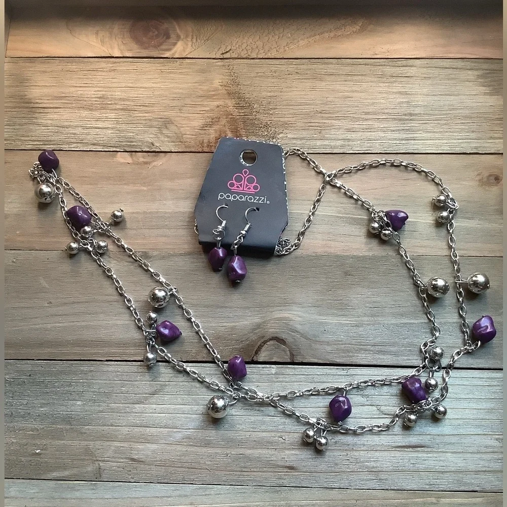 ❄️ Paparazzi | Silver Necklace with Purple Beads and Earrings